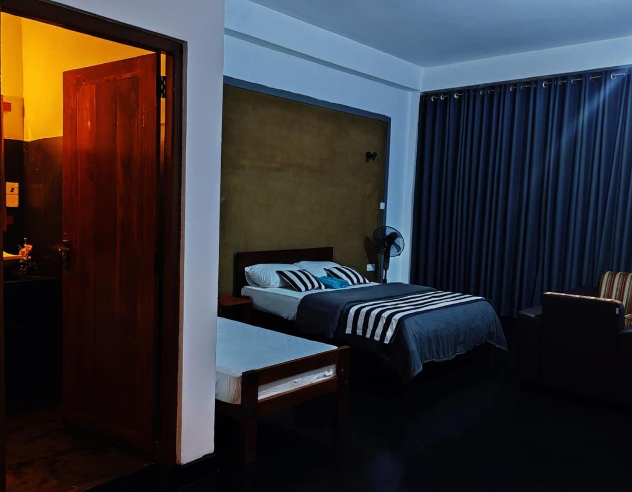 Monarch Ella Hotel Ngoại thất bức ảnh